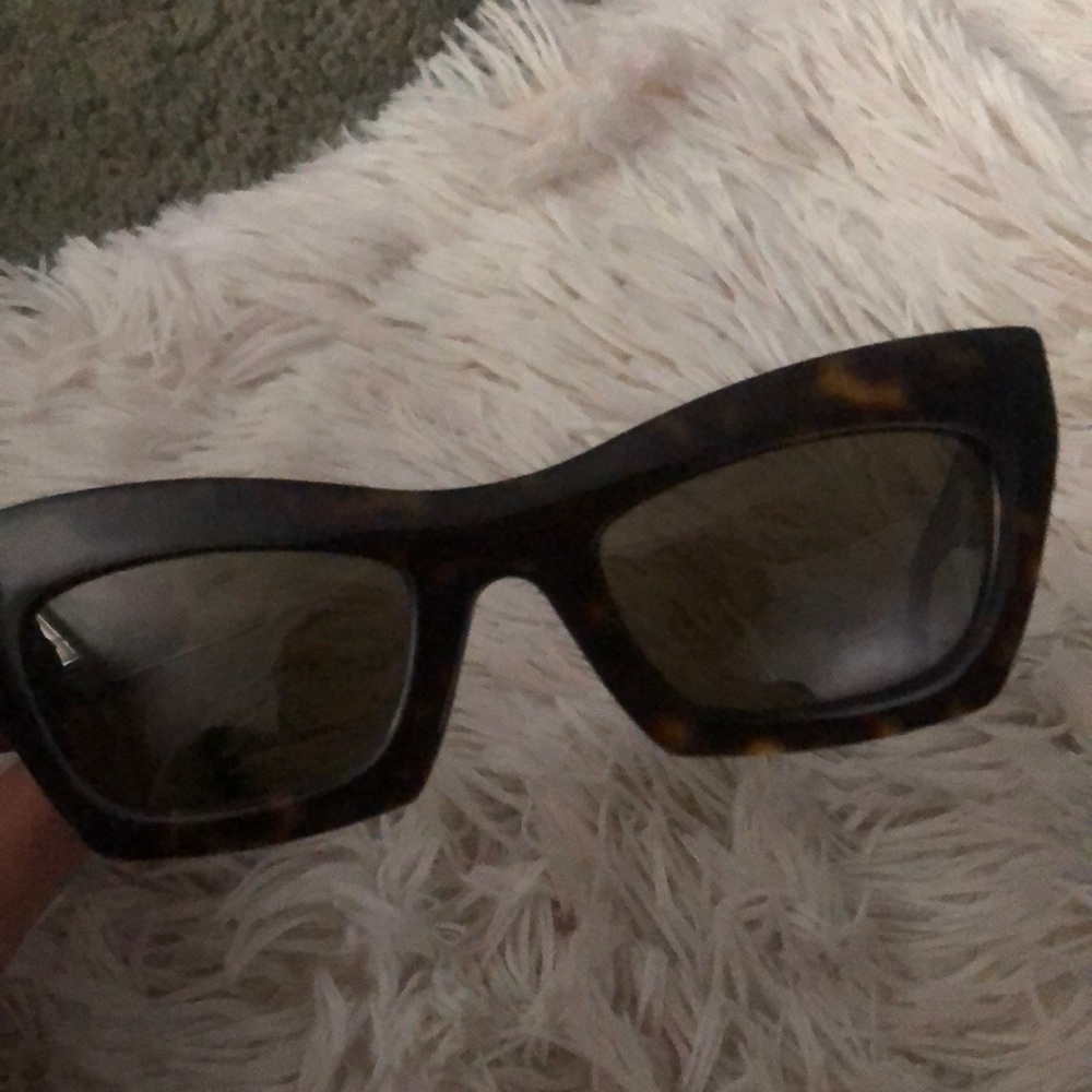 CELINE TRENDY TORTOISE SUNGLASSES